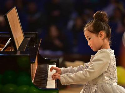 招聘深圳钢琴家教老师